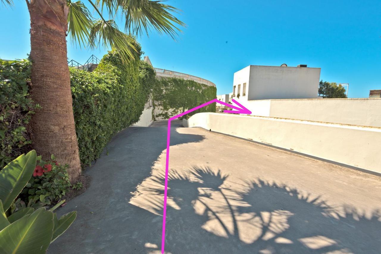 On Beach Deluxe Apartment With Pools And Own Garden El Puerto de Santa María Exterior foto