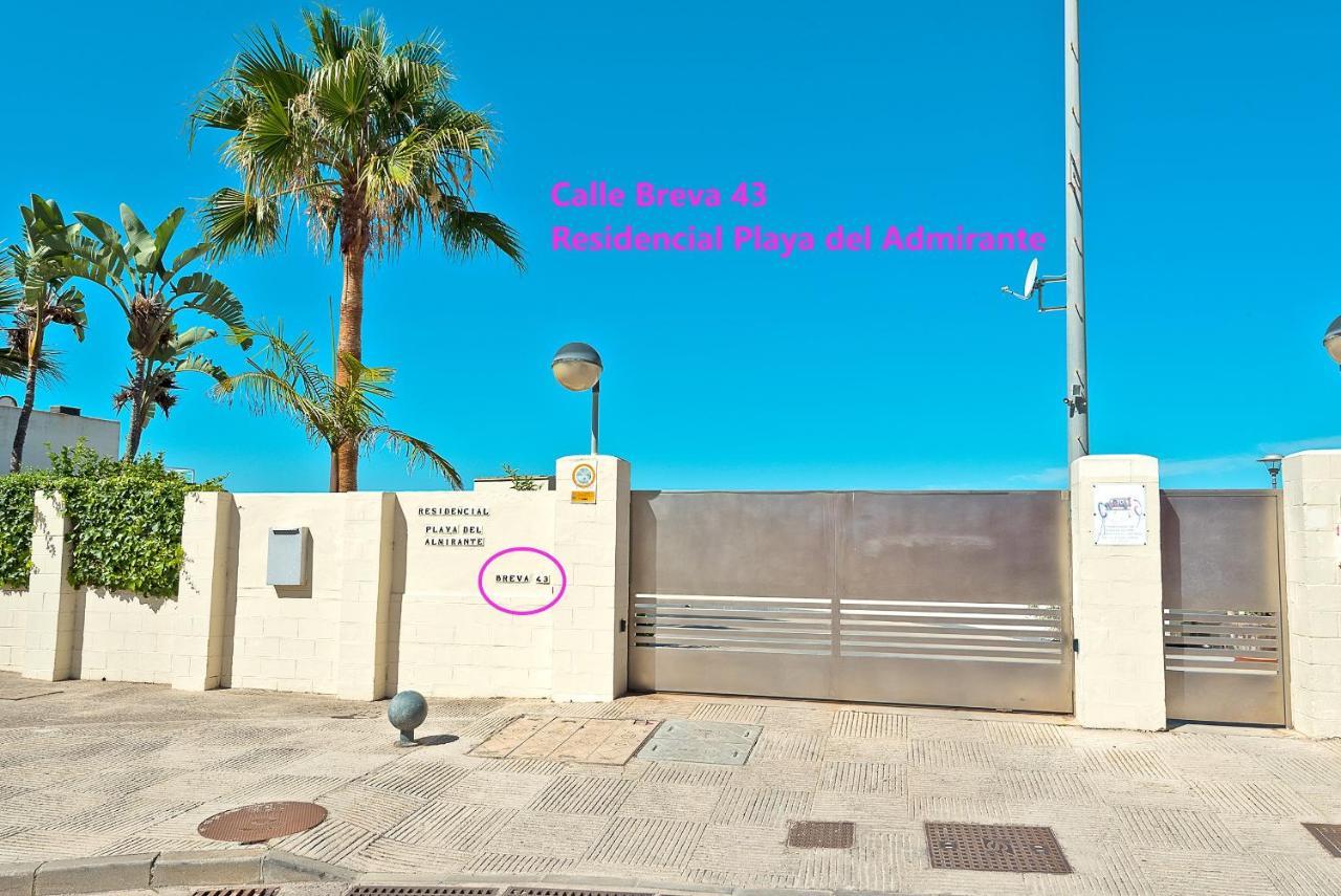 On Beach Deluxe Apartment With Pools And Own Garden El Puerto de Santa María Exterior foto